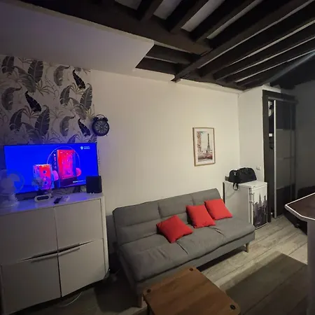 Elysee Ponthieu Paris