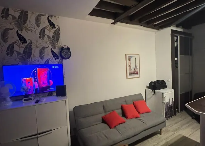 Elysee Ponthieu 파리